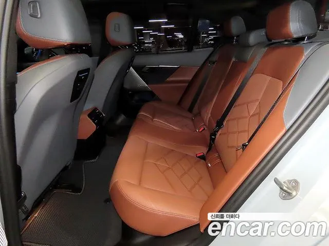 BMW 5 Series G60 — Фото автомобиля 17