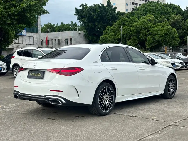 Mercedes-Benz C-Class — Фото автомобиля 4