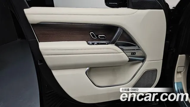 Land Rover Range Rover — Фото автомобиля 23