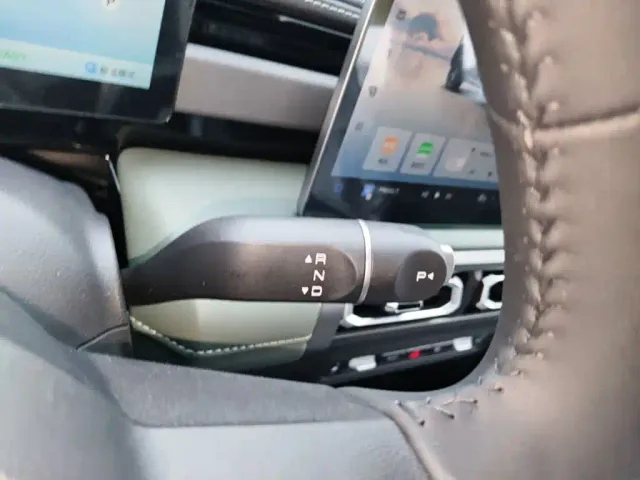 Baojun Yep Plus — Фото автомобиля 13