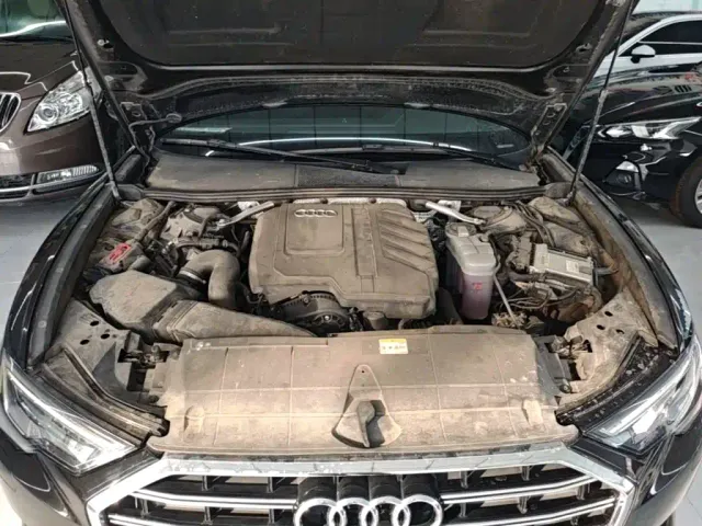 Audi A6L — Фото автомобиля 19