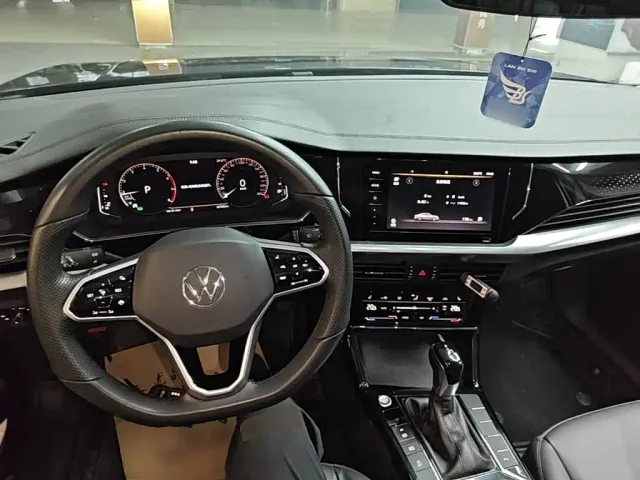Volkswagen Passat 2023 Facelift 330TSI Starlight Elite Edition — Фото автомобиля 9