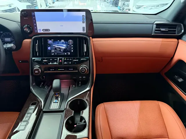 Lexus LX — Фото автомобиля 18