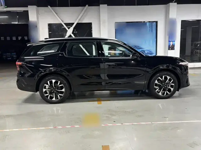 Ford Edge — Фото автомобиля 20