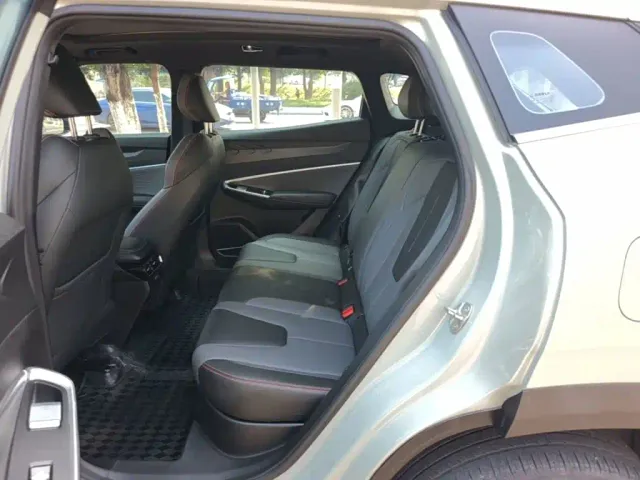 Geely Boyue — Фото автомобиля 16