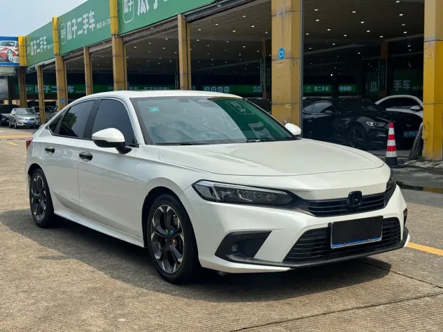 Honda Civic — Фото автомобиля 3