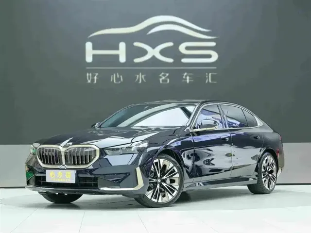 Фотография автомобиля — BMW 5 Series