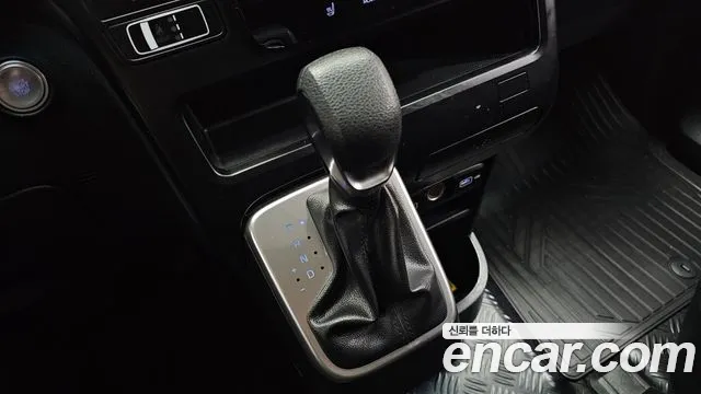 Hyundai Staria — Фото автомобиля 9