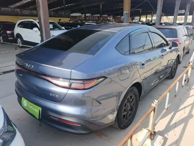 BYD Seal 05 DM-i — Фото автомобиля 6