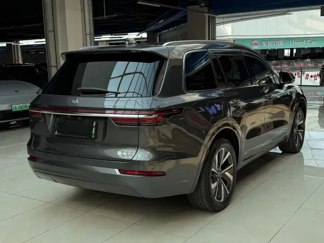 Li Auto ONE — Фото автомобиля 7