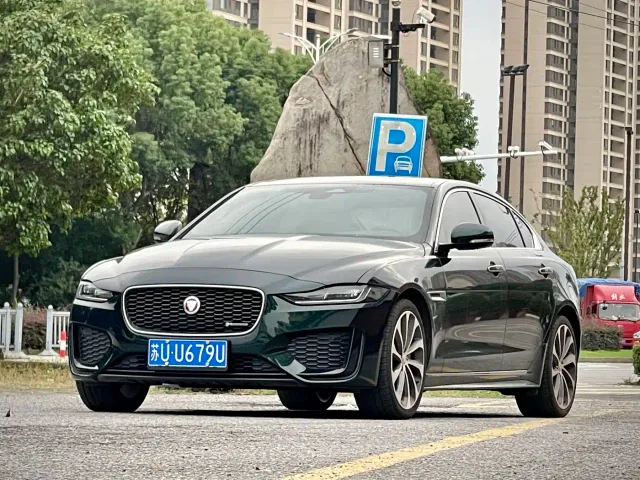 Jaguar XEL — Фото автомобиля 3