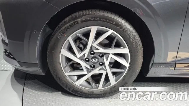 Hyundai Grandeur Grandeur (GN7) 2.5 Бензин 2WD — Фото автомобиля 5