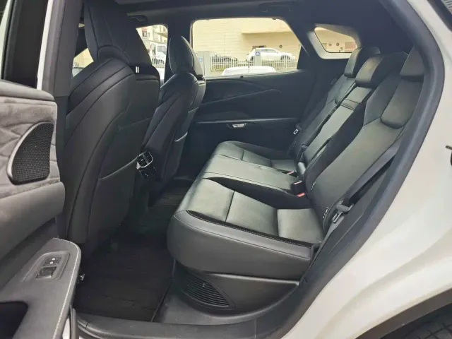 Lexus RX — Фото автомобиля 11