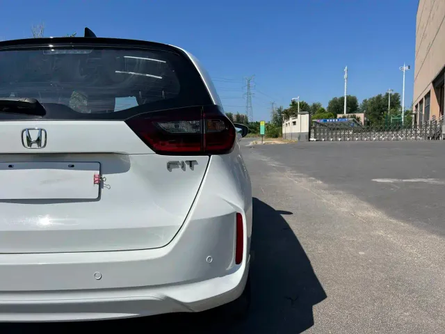 Honda Fit — Фото автомобиля 18