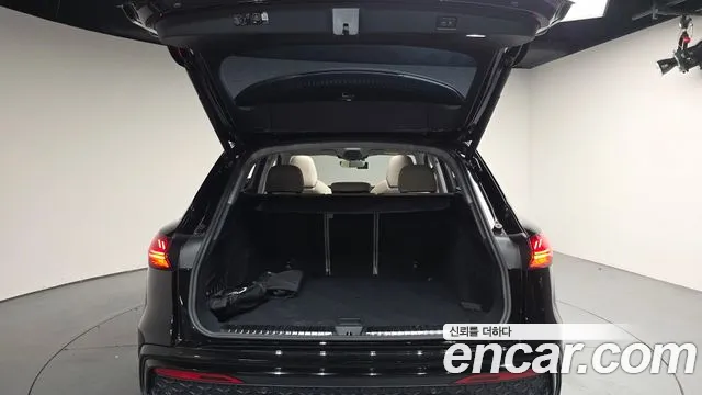 Audi Q5 45 TFSI quattro S Line — Фото автомобиля 19