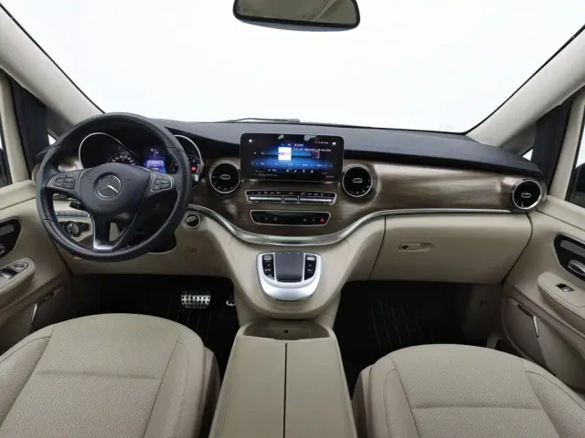 Mercedes-Benz V-Class — Фото автомобиля 5