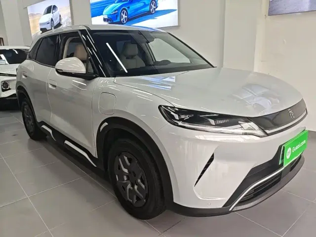 BYD Yuan UP — Фото автомобиля 3