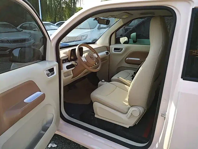 Wuling Hongguang Mini EV — Фото автомобиля 15