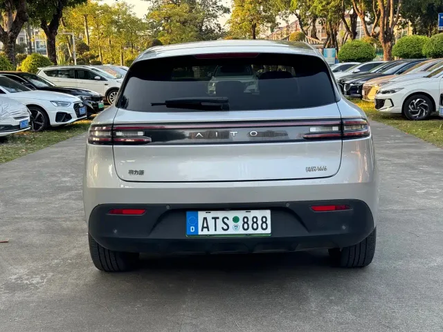 Aito M5 — Фото автомобиля 8