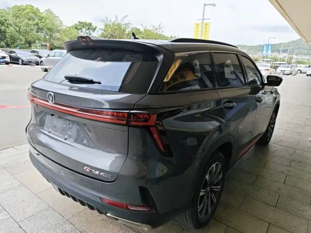 Changan CS75 Plus — Фото автомобиля 6