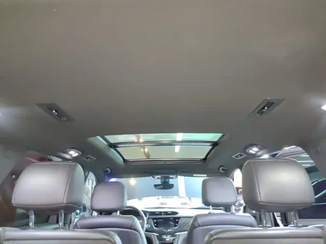 Cadillac XT6 — Фото автомобиля 17