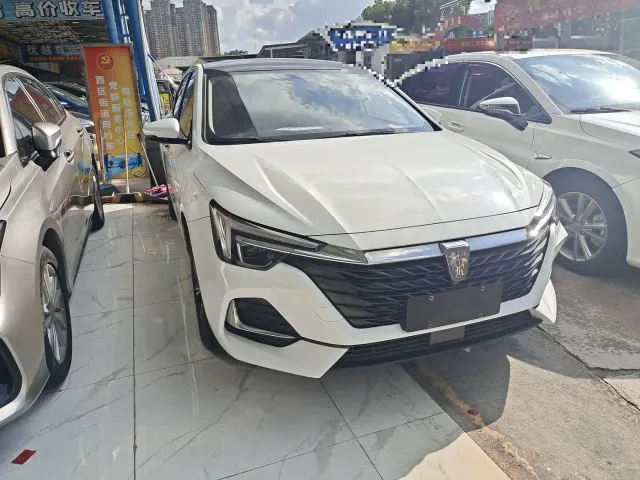 Фотография автомобиля — Roewe i6 MAX