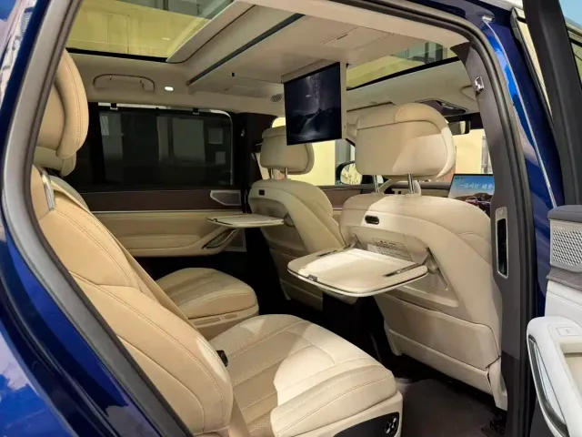 Denza N9 — Фото автомобиля 15