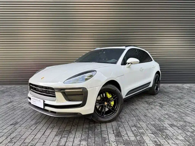 Фотография автомобиля — Porsche Macan