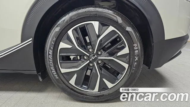 Kia EV6 — Фото автомобиля 21