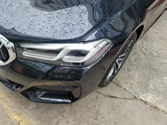 BMW 5 Series — Фото автомобиля 23