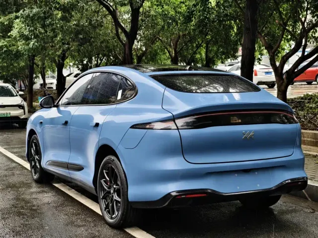 IM Motors LS6 — Фото автомобиля 8