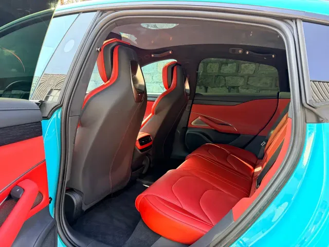 Xiaomi SU7 — Фото автомобиля 6