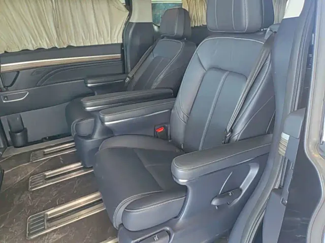 GAC Trumpchi M8 — Фото автомобиля 16