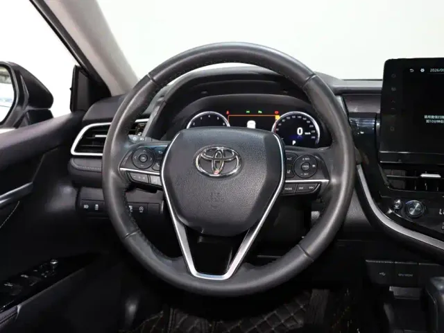 Toyota Camry — Фото автомобиля 13