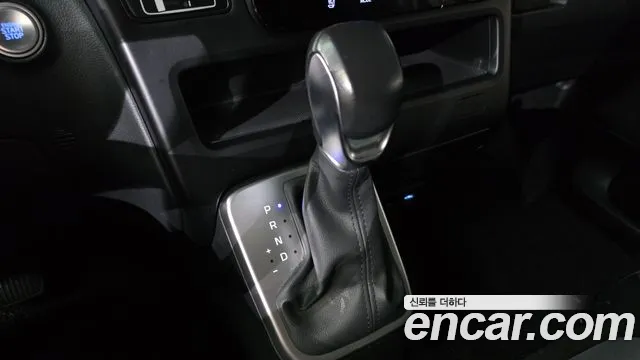 Hyundai Staria Staria Карго 5 мест — Фото автомобиля 9