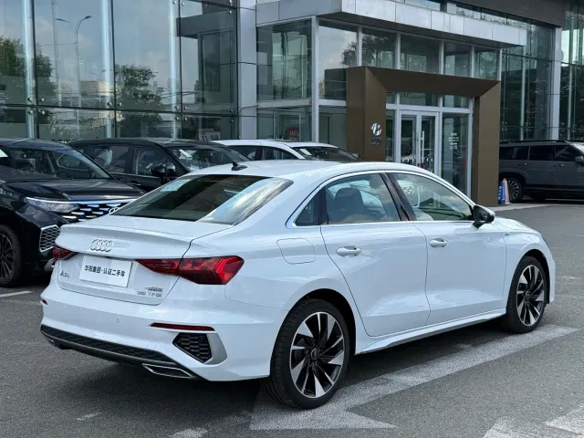 Audi A3 — Фото автомобиля 5