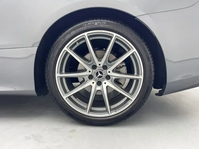 Mercedes-Benz E-Class — Фото автомобиля 18