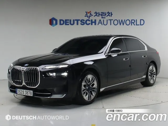 Фотография автомобиля — BMW 7 Series G70