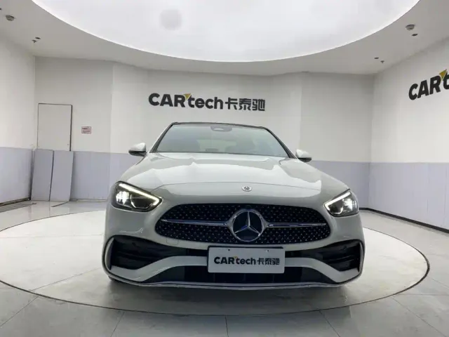 Mercedes-Benz C-Class — Фото автомобиля 3