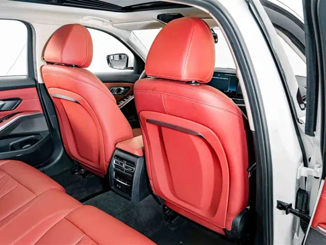 BMW 3 Series — Фото автомобиля 19