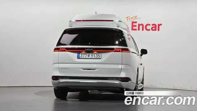 Kia Carnival 4th Gen — Фото автомобиля 4