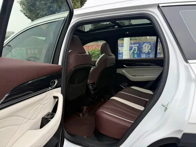 Geely Xingyue L — Фото автомобиля 7