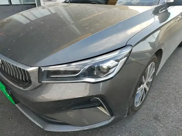 Geely Emgrand — Фото автомобиля 23