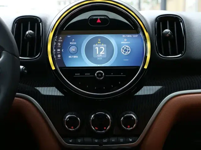 MINI Countryman — Фото автомобиля 13