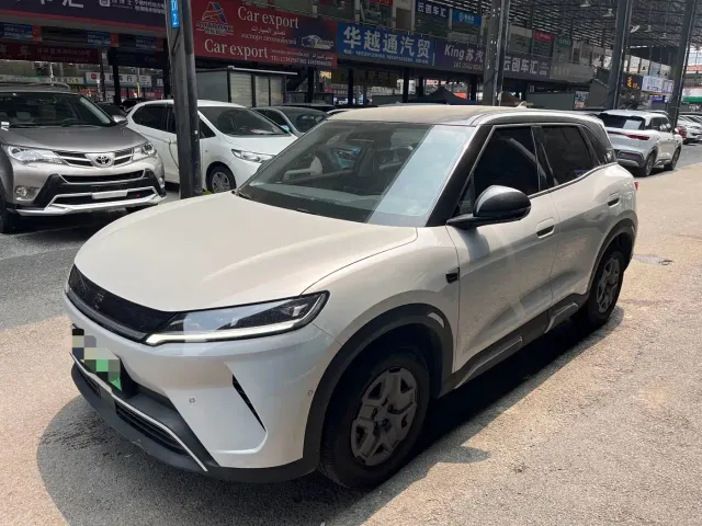 Фотография автомобиля — BYD Yuan UP