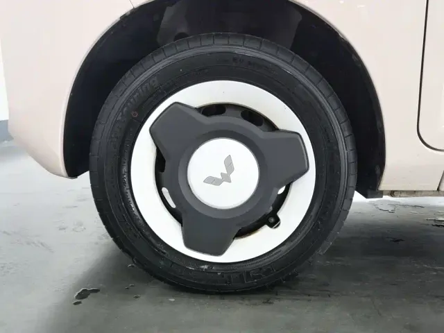 Wuling Hongguang Mini EV — Фото автомобиля 17