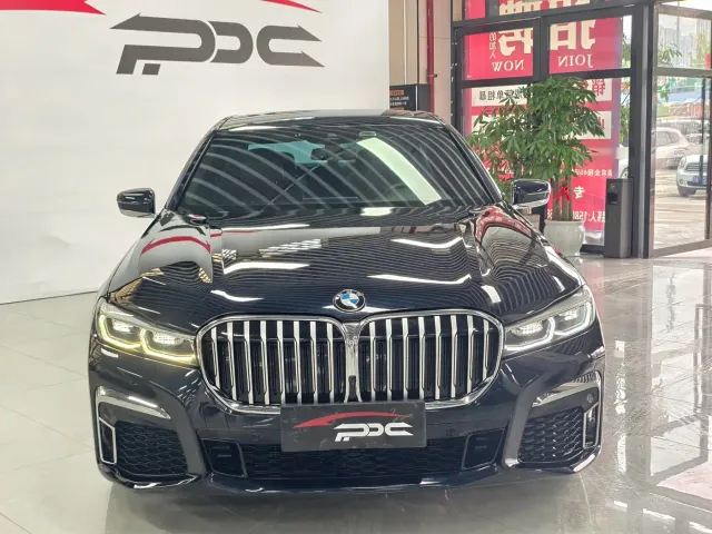 BMW 7 Series — Фото автомобиля 3