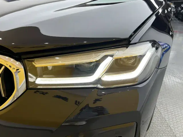 BMW 5 Series — Фото автомобиля 8