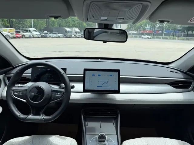BYD Seal 05 DM-i — Фото автомобиля 5