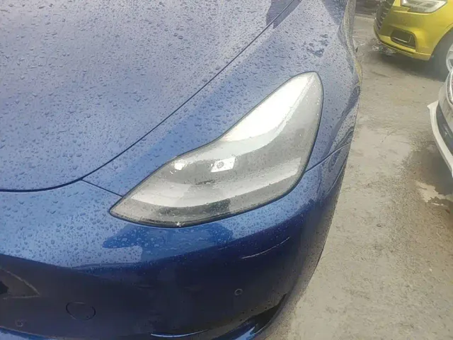 Tesla Model Y — Фото автомобиля 23